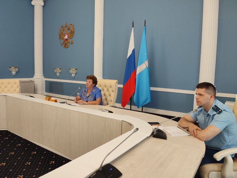 26 июня в Правительстве Ульяновской области прошёл семинар на тему соблюдения требований антикоррупционного законодательства.. 26 июня в Правительстве Ульяновской области прошёл семинар на тему соблюдения требований антикоррупционного законодательства..
