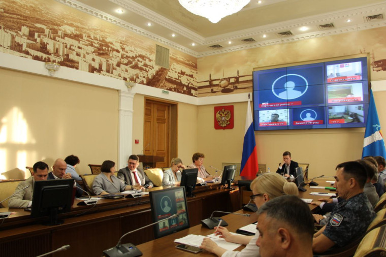 Заседание комиссии по координации работы по противодействию коррупции в Ульяновской области.. Заседание комиссии по координации работы по противодействию коррупции в Ульяновской области..